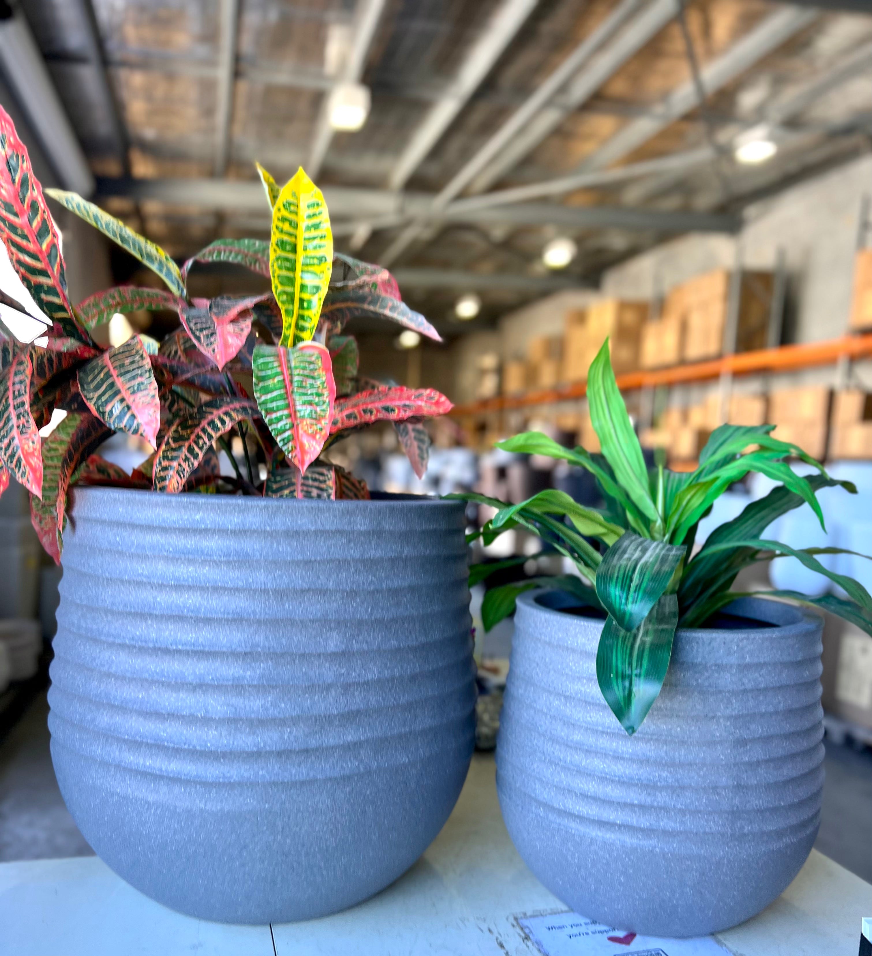 8603 - Lightweight Indoor or Outdoor Wide Pot
