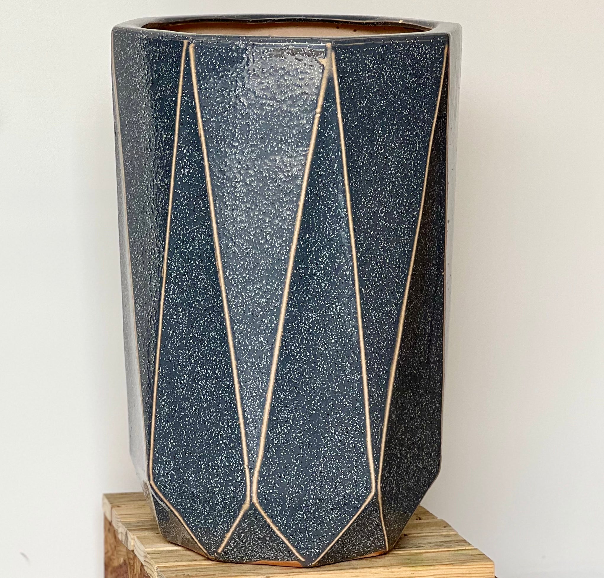 Geo Tall Grey CL-16 range - lightweight geometric grey tall pots