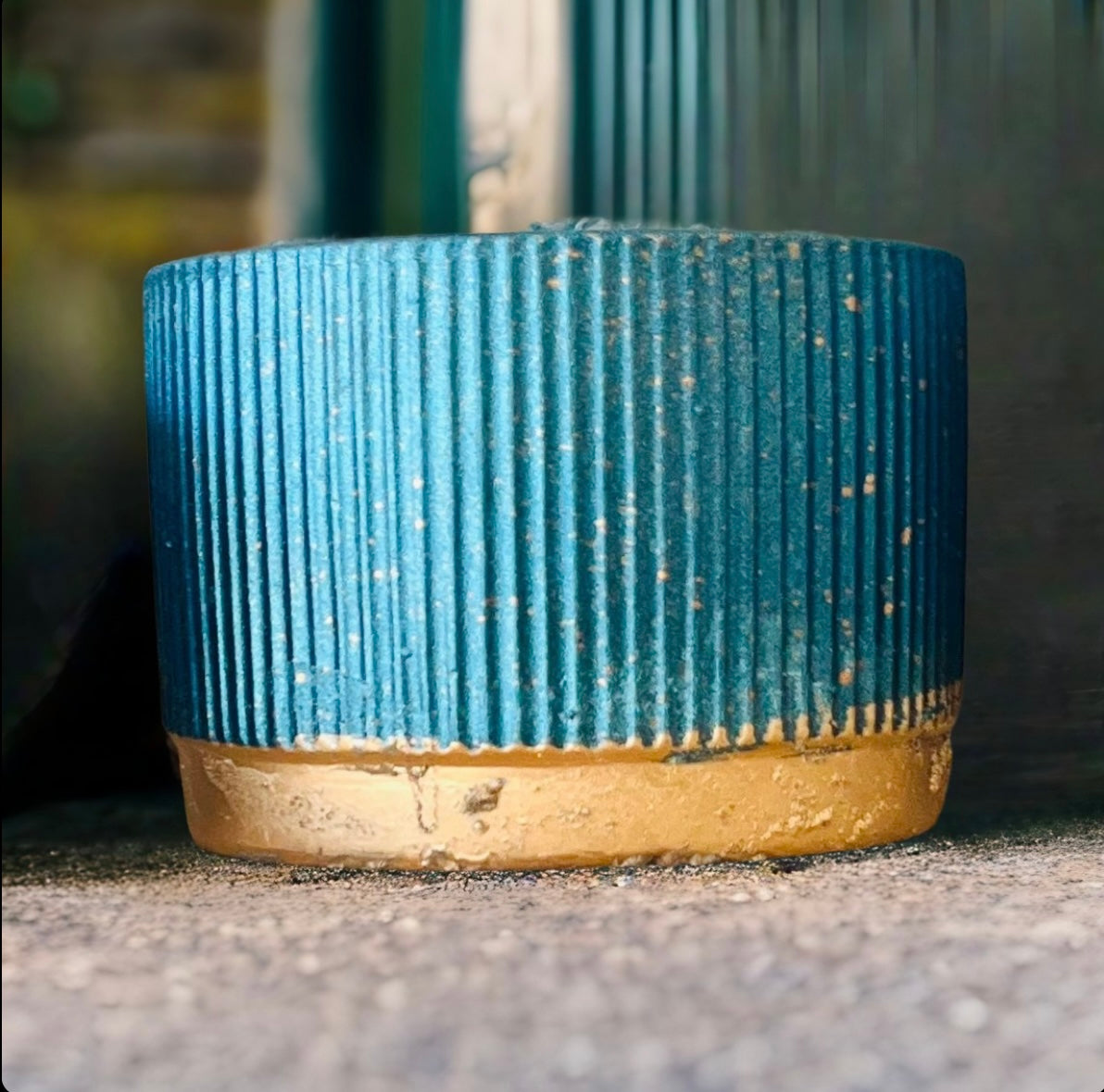 Aqua Bowl Gold Pedestal CL-02 range - decorative aqua bowl lightweight pot