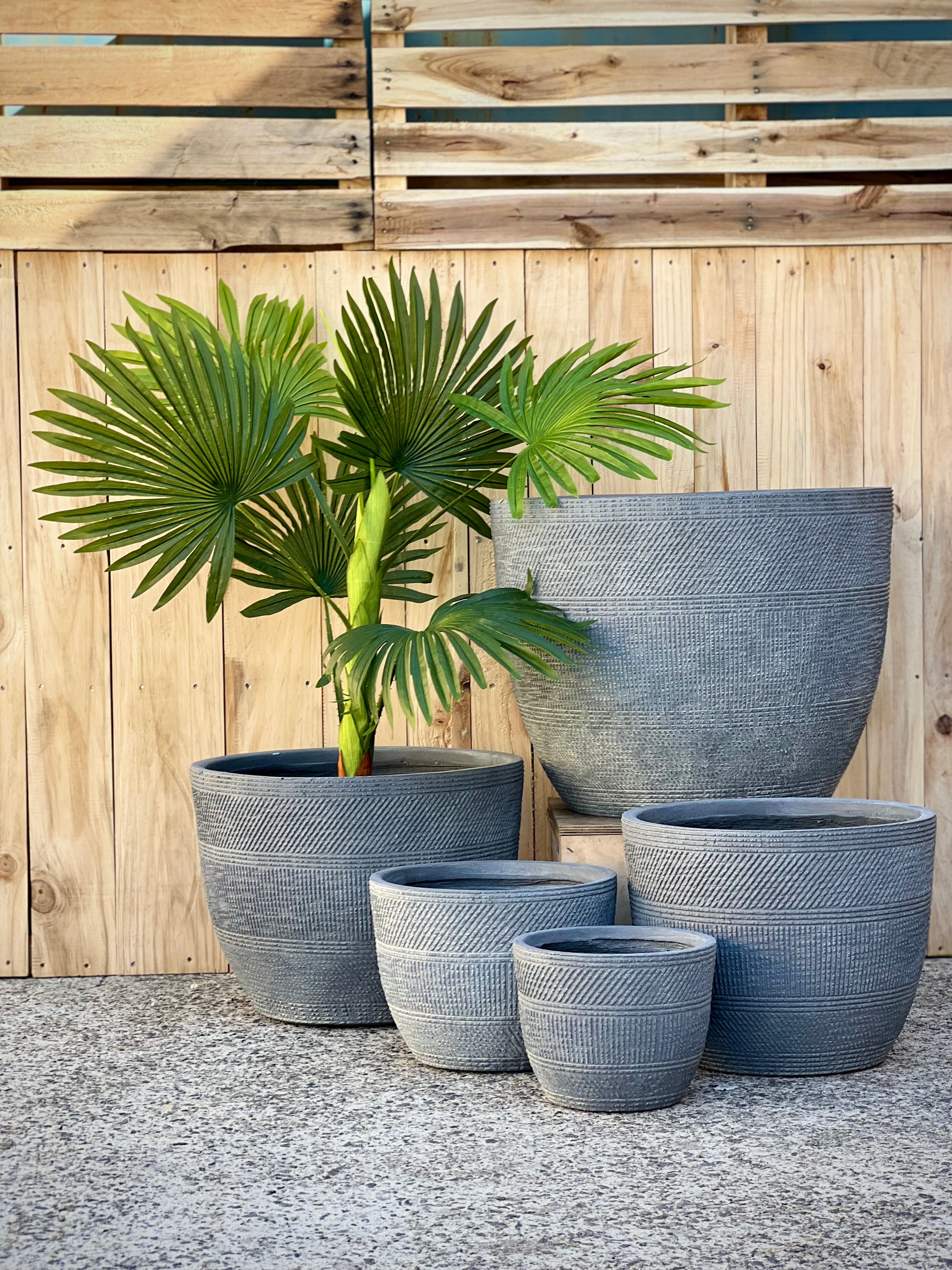 PRINT LOW- Indoor or Outdoor Large Round Fiberclay Lightweight Pot with a Print NL07