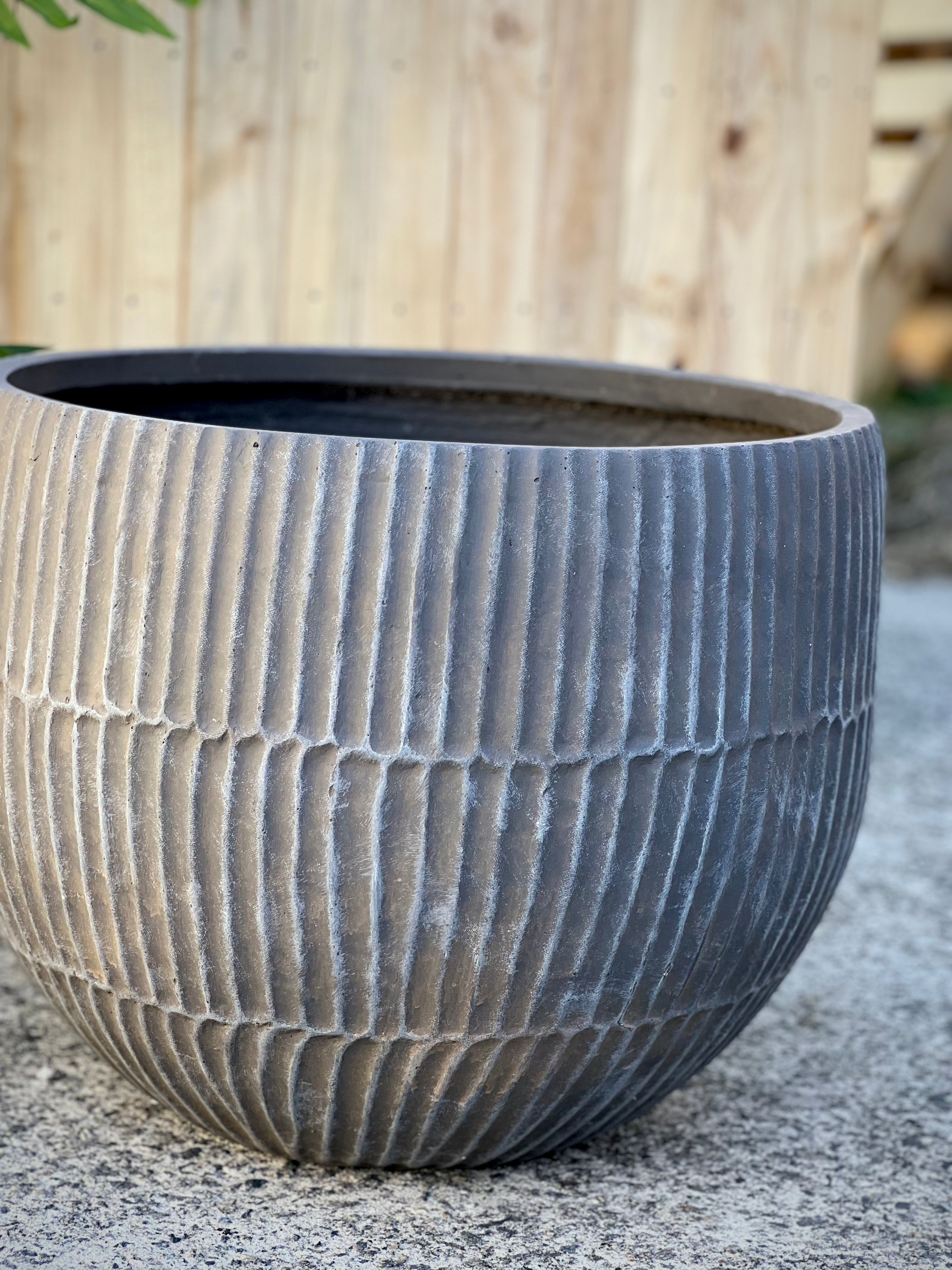 Pleated Fiberclay Pot range - pleated texture lightweight pots