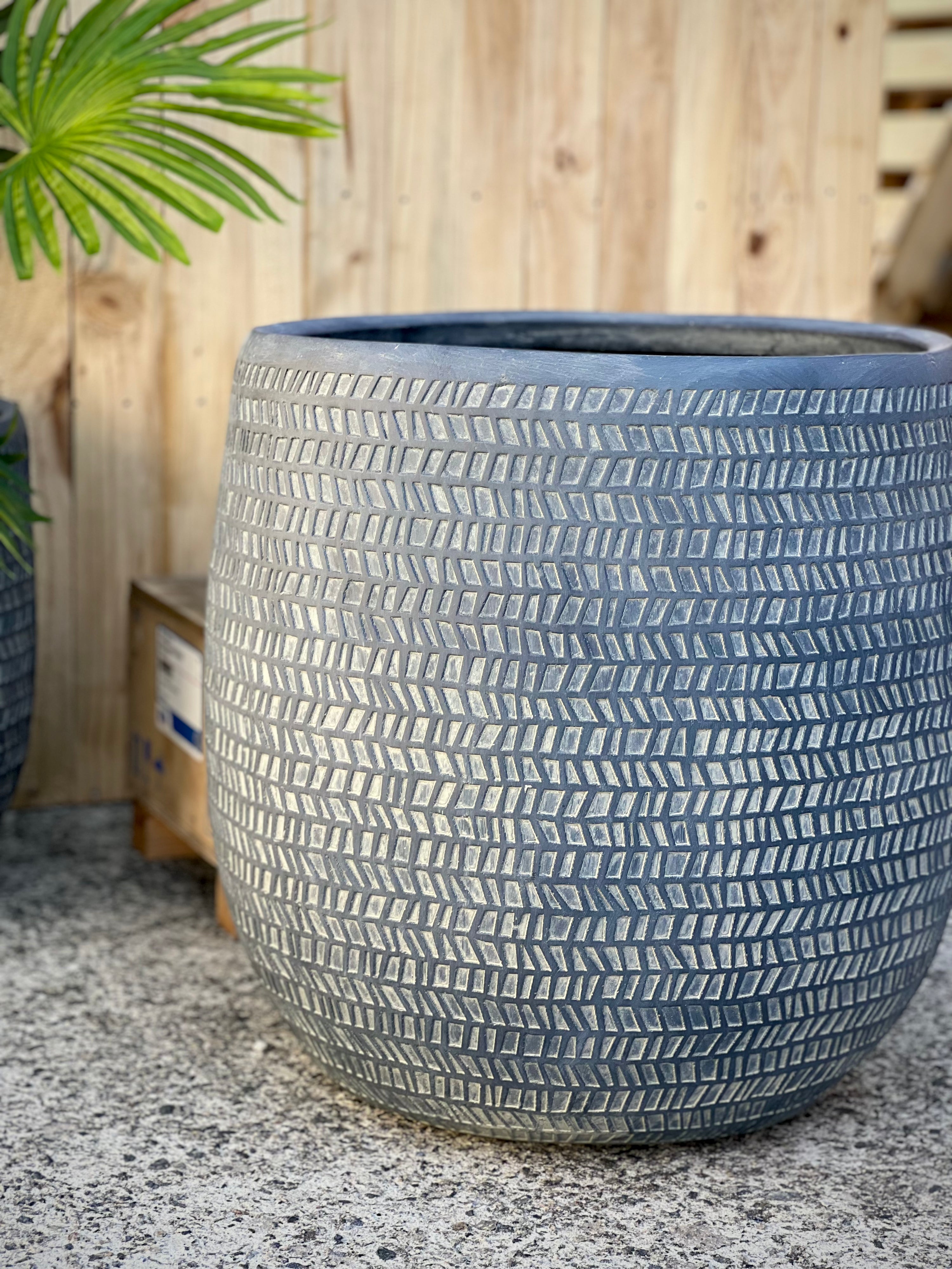 Impressions Pot Dark Grey XL - large fiberclay pot with print