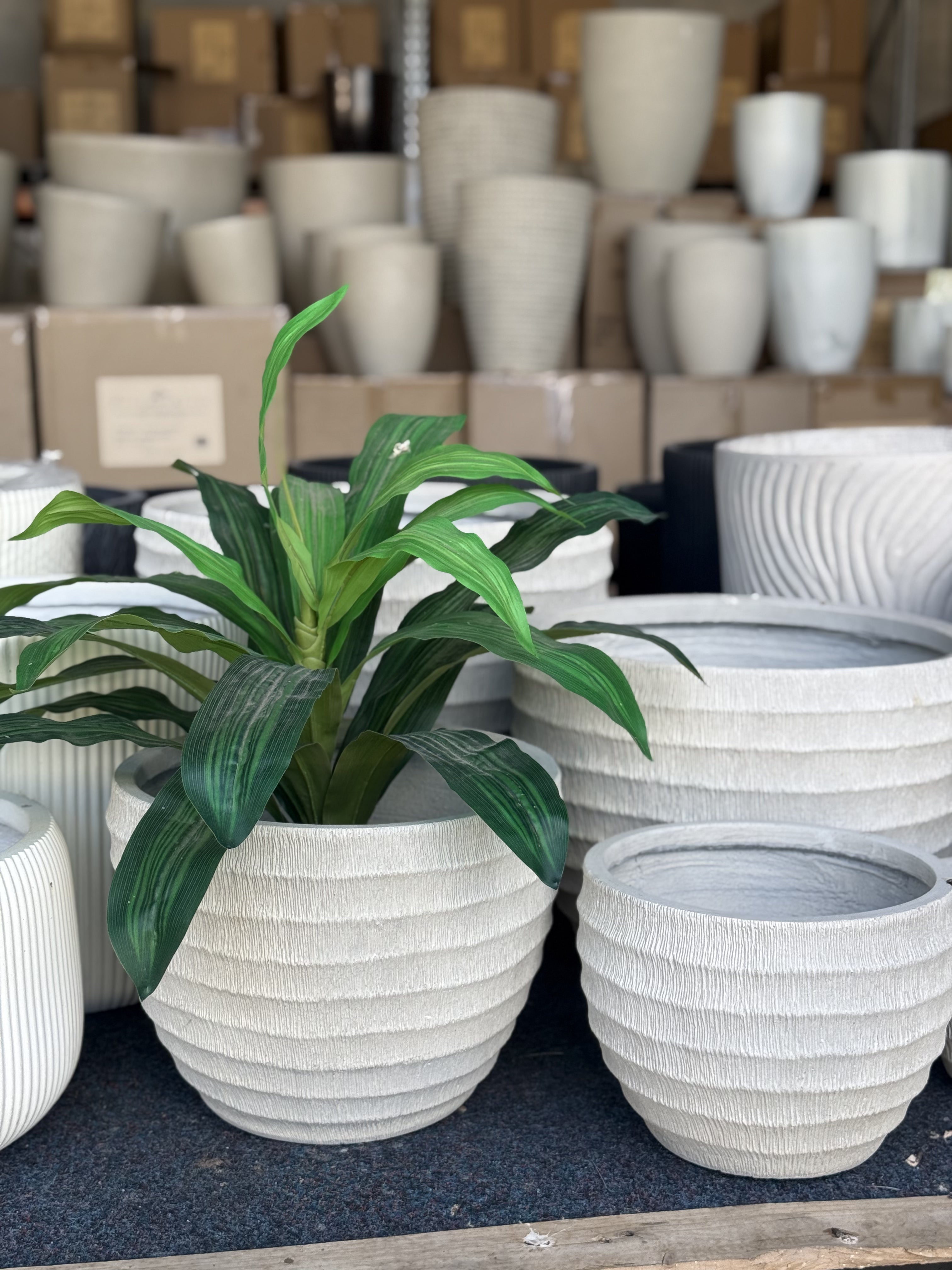 DUNE - Indoor or Outdoor Lightweight Fiberclay Pot - NDR01