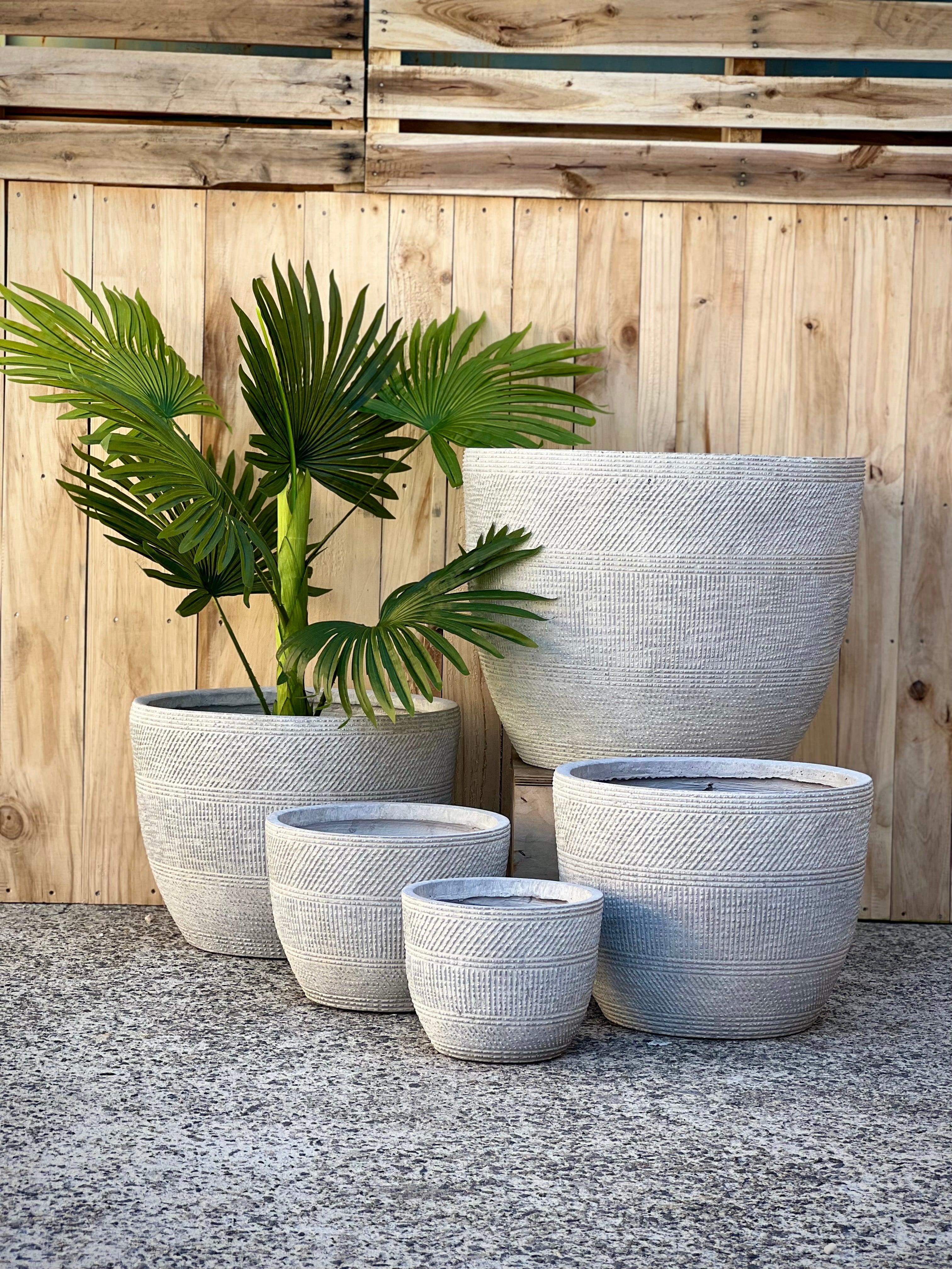 PRINT LOW- Indoor or Outdoor Large Round Fiberclay Lightweight Pot with a Print NL07