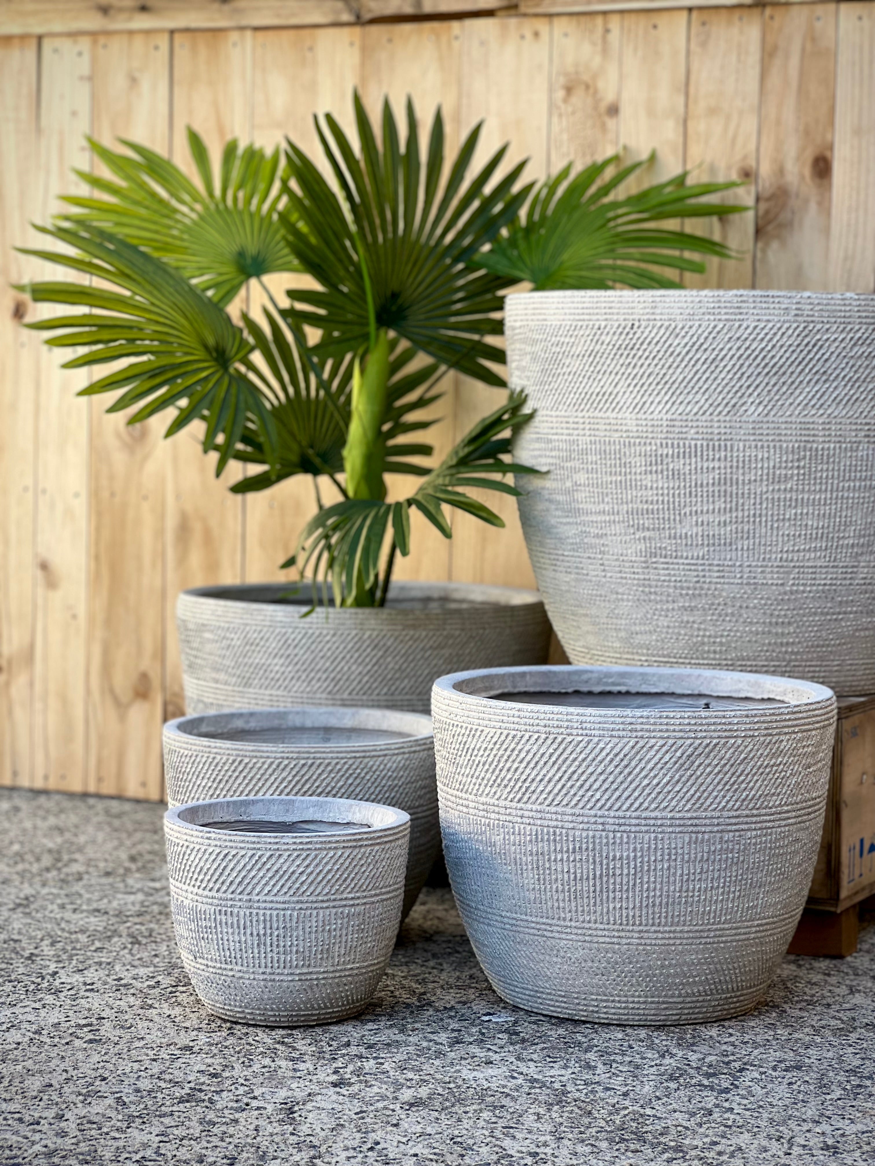PRINT LOW- Indoor or Outdoor Large Round Fiberclay Lightweight Pot with a Print NL07