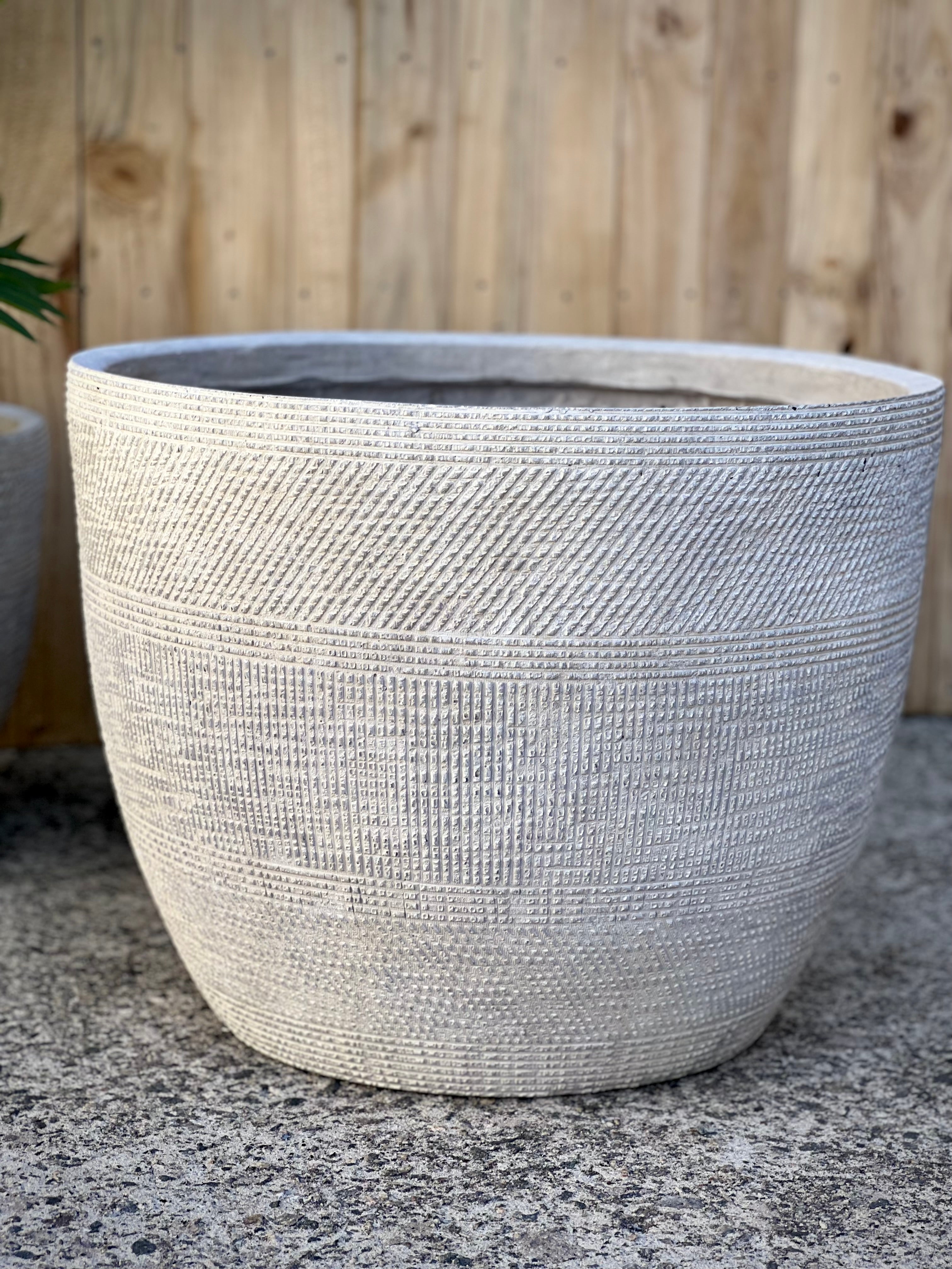 PRINT LOW- Indoor or Outdoor Large Round Fiberclay Lightweight Pot with a Print NL07