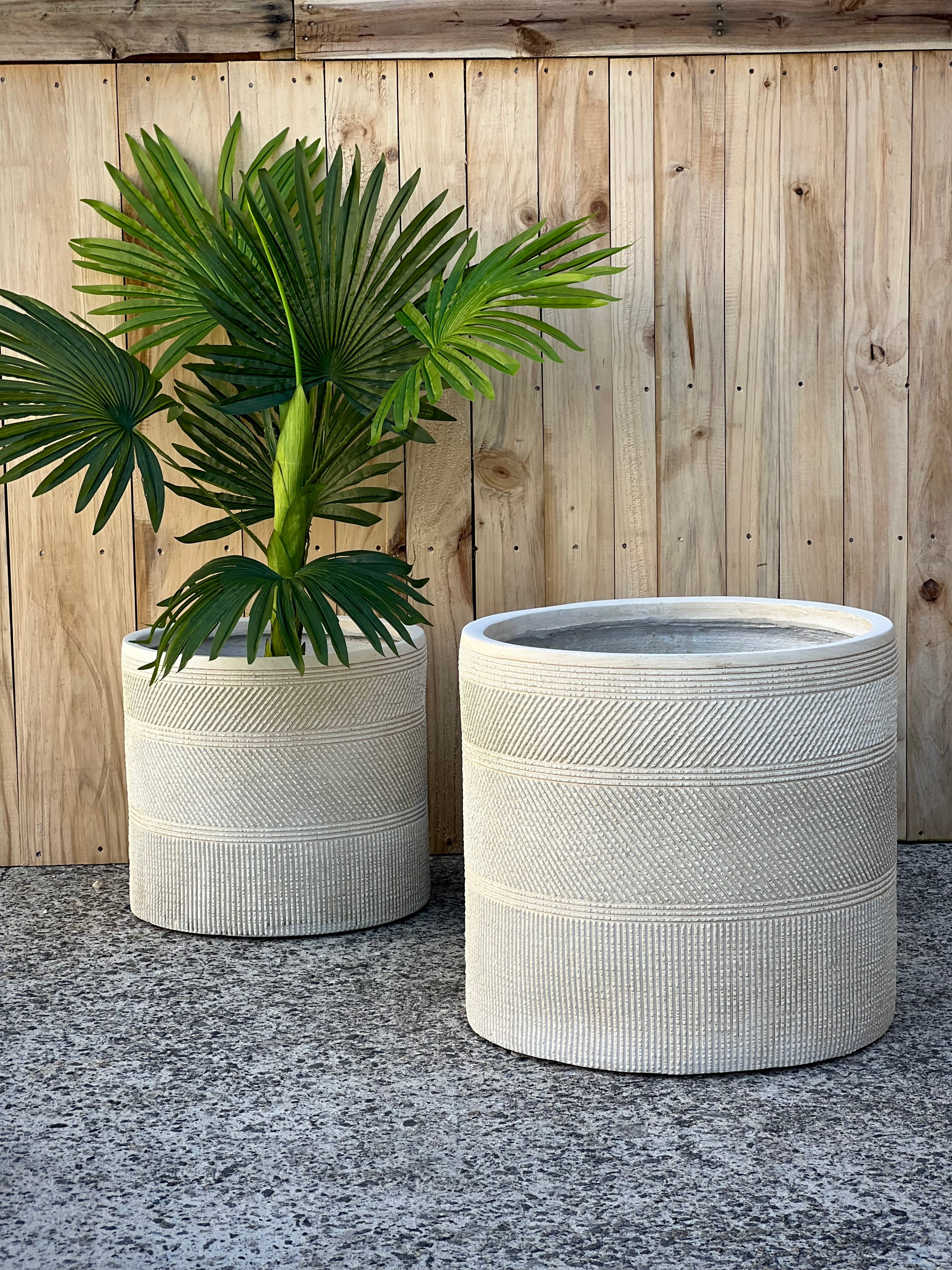 PRINT CYLINDER - Indoor or Outdoor Cylinder Fiberclay Lightweight Pot with a Print NL02