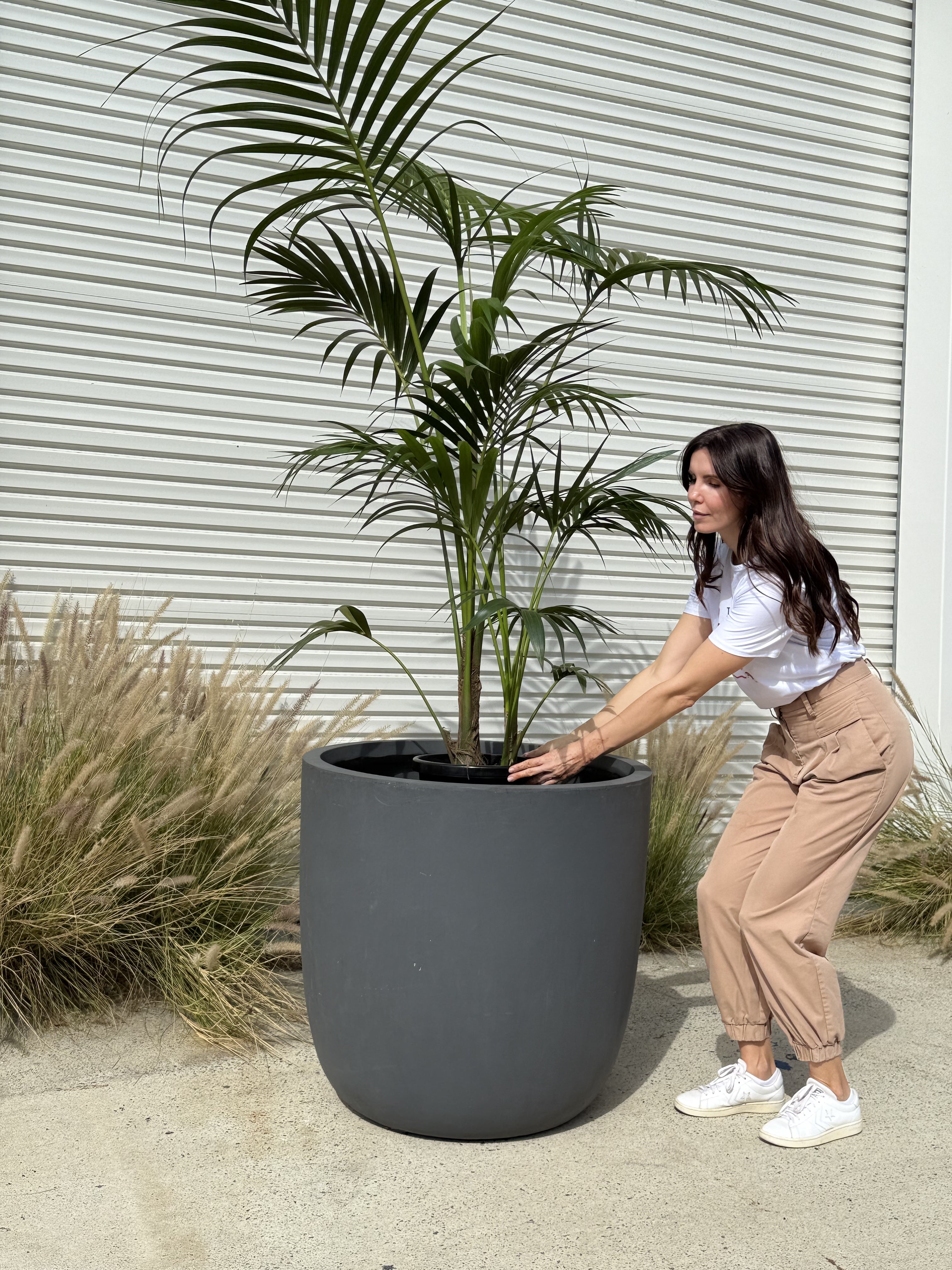 BIG BUDDHA Lightweight Round Pot – Indoor & Outdoor Statement Planter (Fibreglass/Clay Blend) - 101