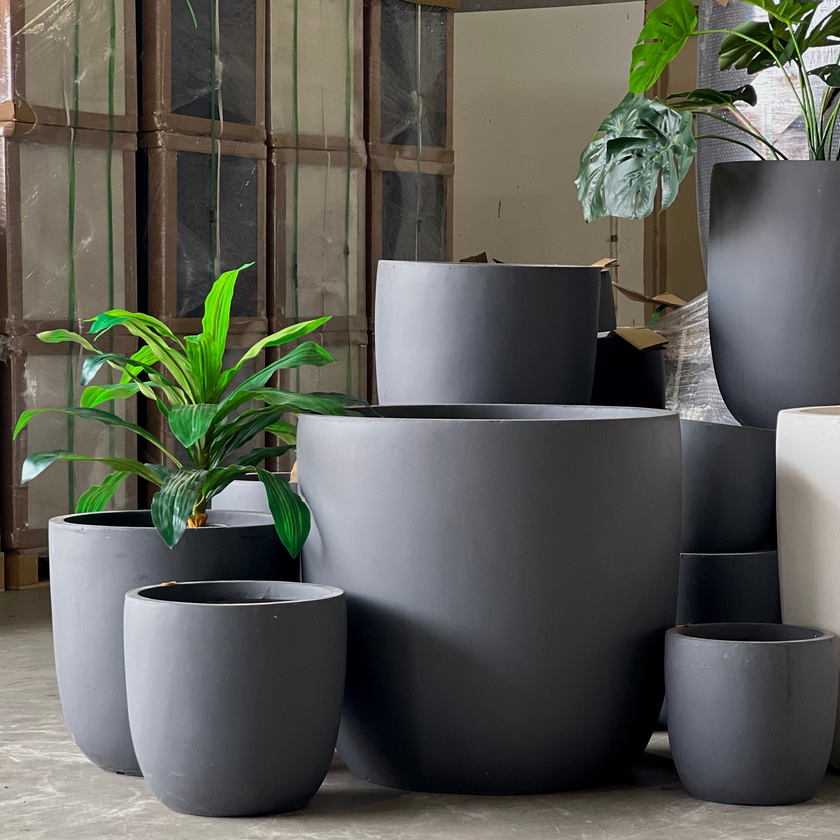 BIG BUDDHA Lightweight Round Pot – Indoor & Outdoor Statement Planter (Fibreglass/Clay Blend) - 101