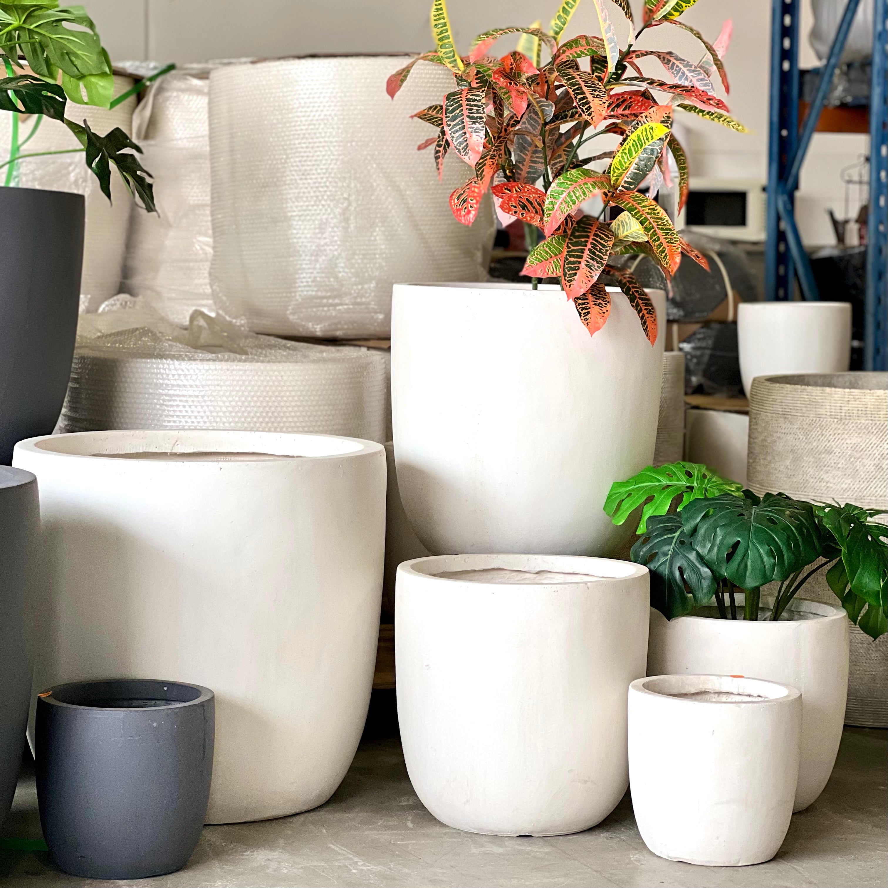 BIG BUDDHA Lightweight Round Pot – Indoor & Outdoor Statement Planter (Fibreglass/Clay Blend) - 101