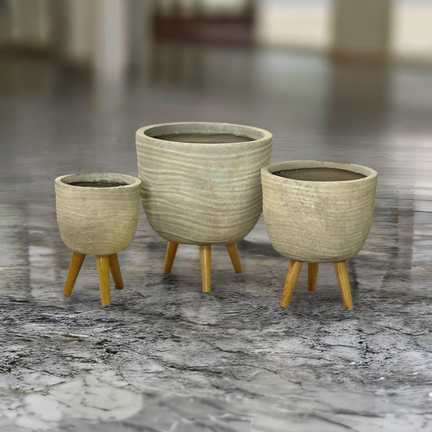 WAVESTONE - Tall Indoor Fiber Cement Pot On Legs With Wave Texture - 71