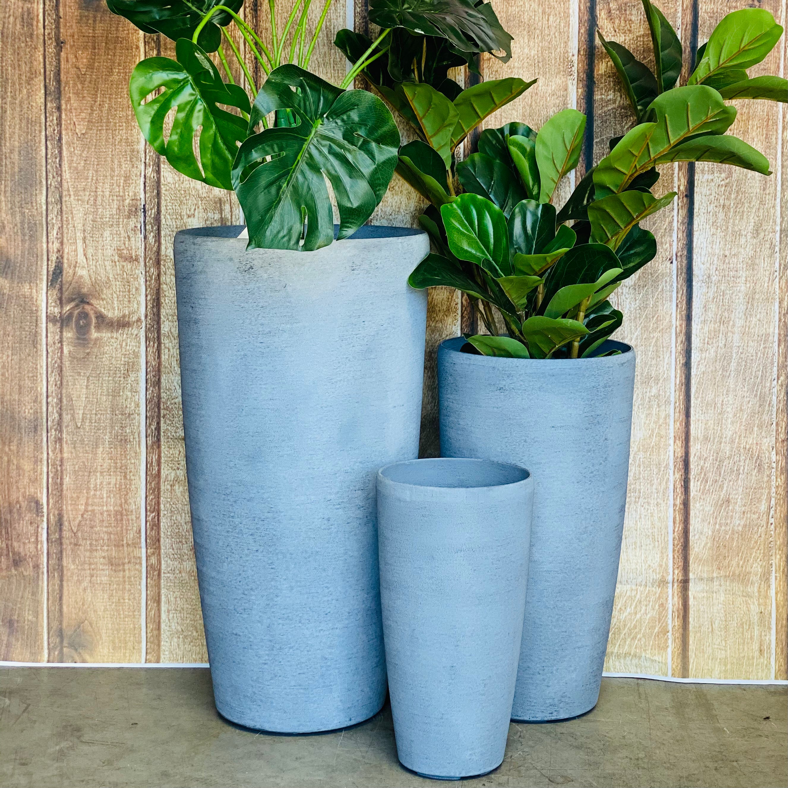2003 Tolly Pot detail - smooth finish tall round composite pot