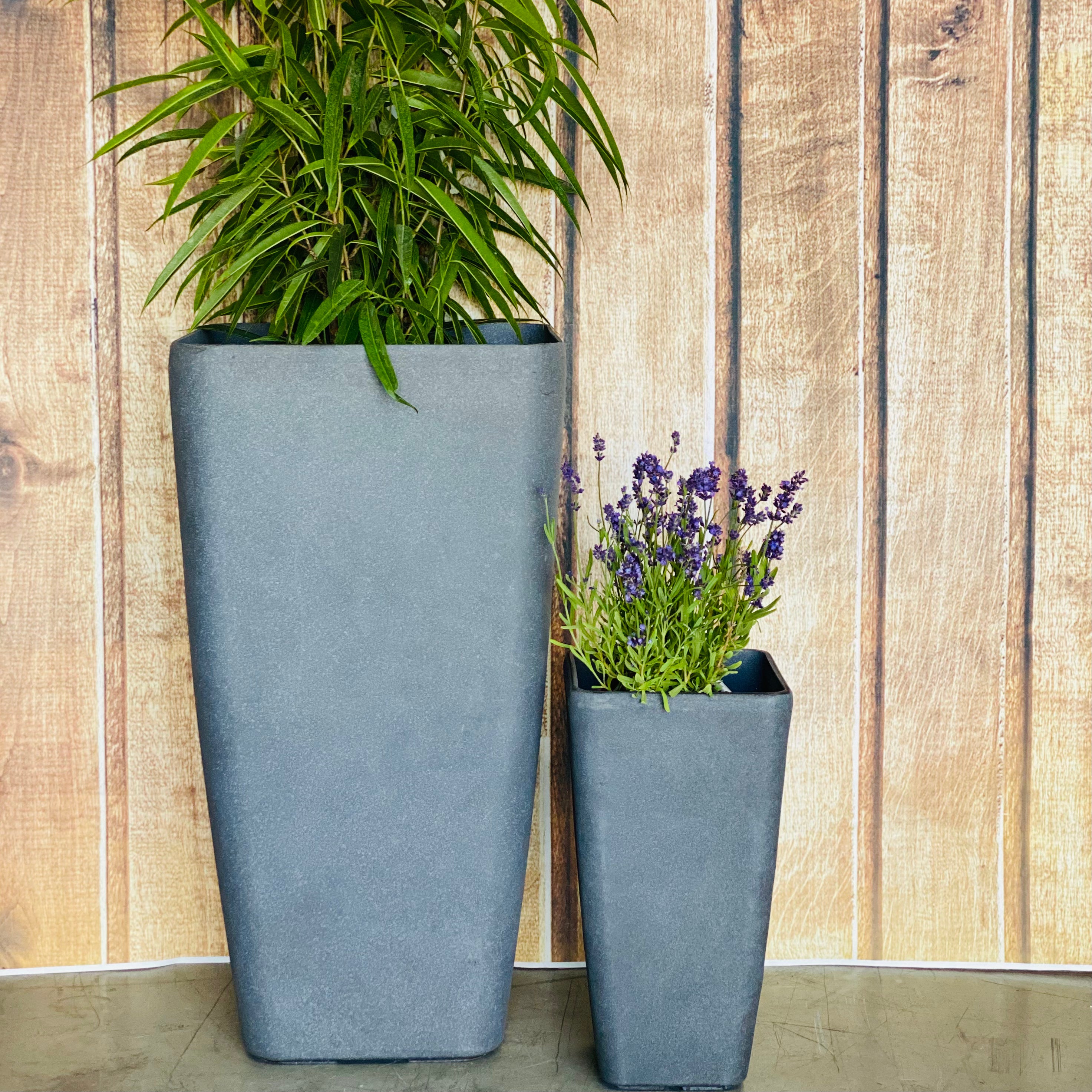 Eva lightweight plant pot