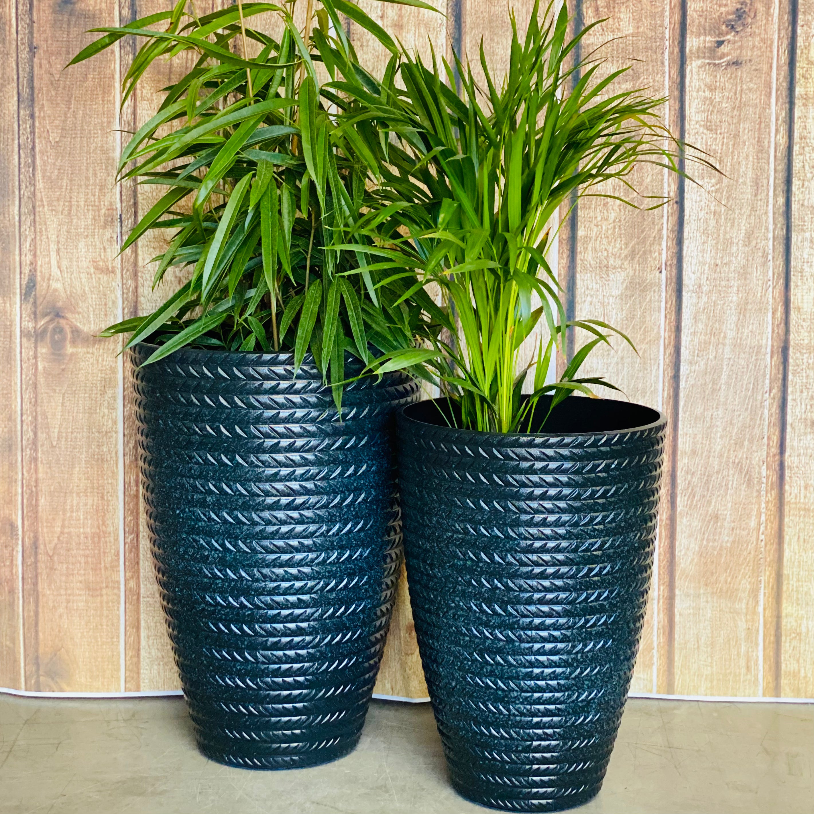 2197 Bradie Glazed Pot