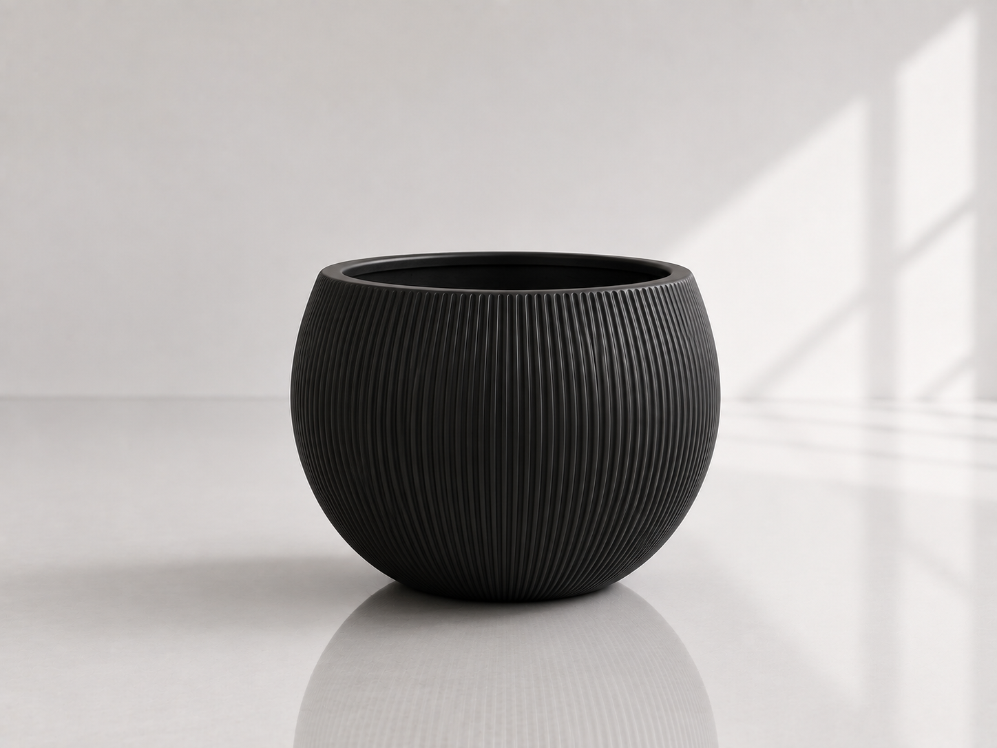 STRIPY Round  Lightweight Fiberglass Composite Pots