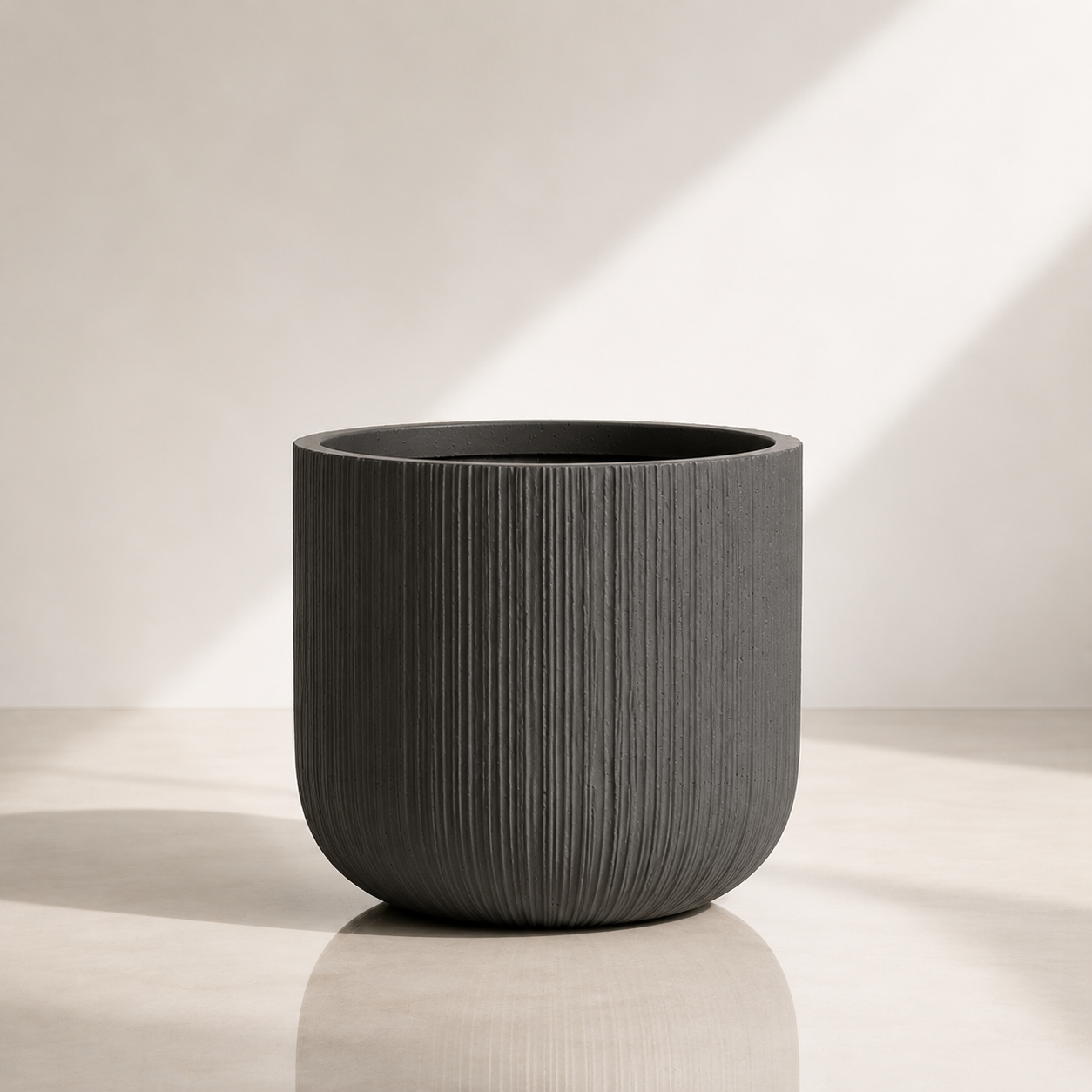 BRUSHED UP Wide Round Fiber Clay Pot - 1546
