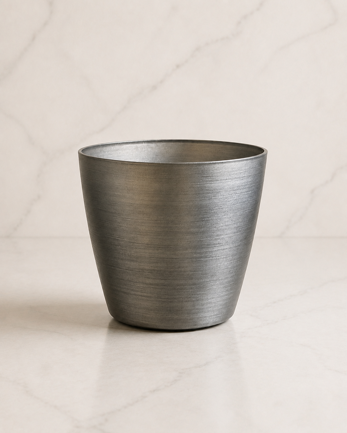 2001 - Brushed Steel - Lightweight Round Pot