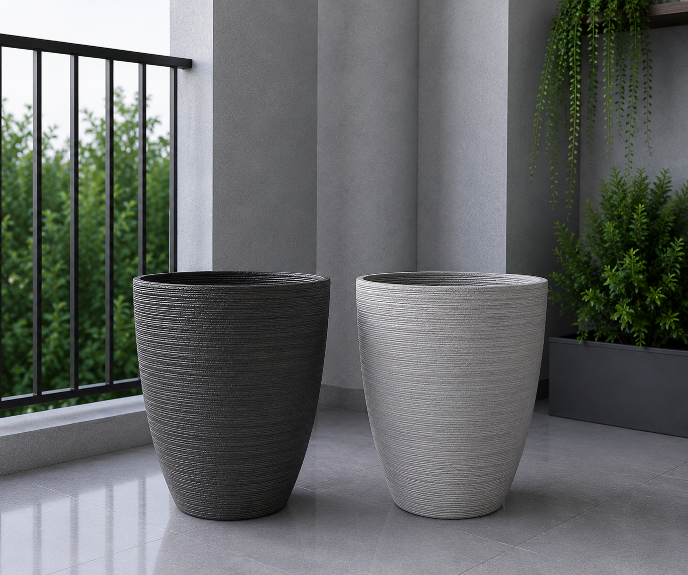 2074 - Textured Round Tapered In Lightweight Pots