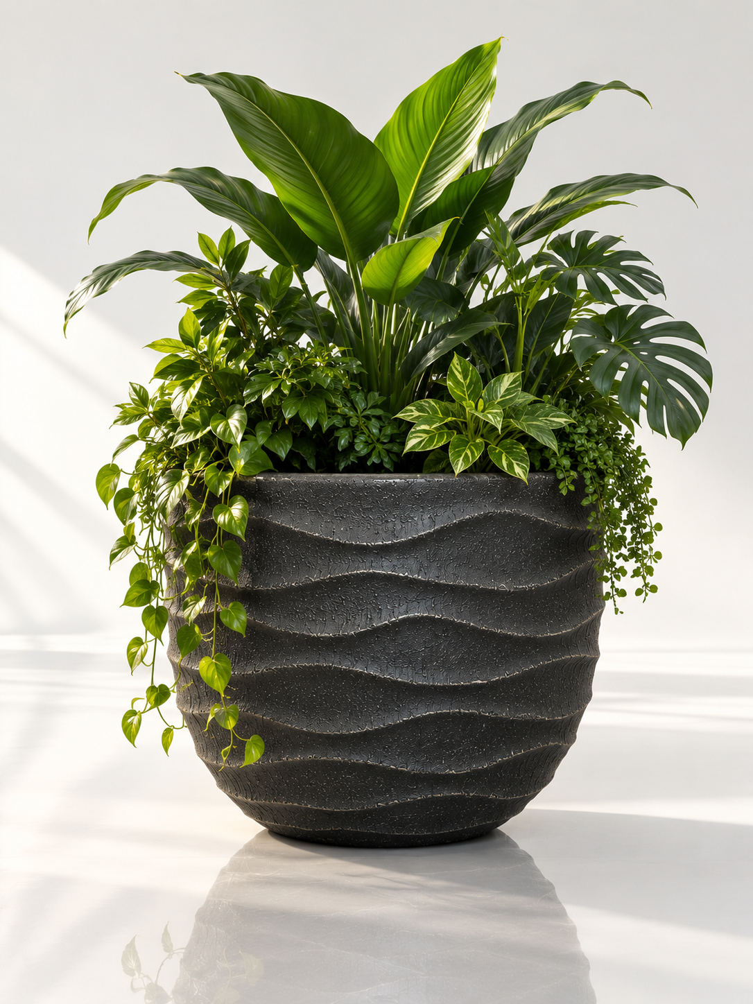 Flow Planter – Sculptural Textured Outdoor Pots