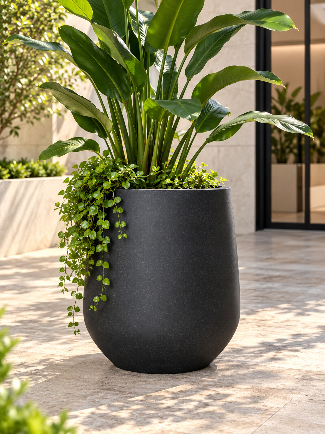 WILSON Planter – Lightweight Indoor and Outdoor Pots