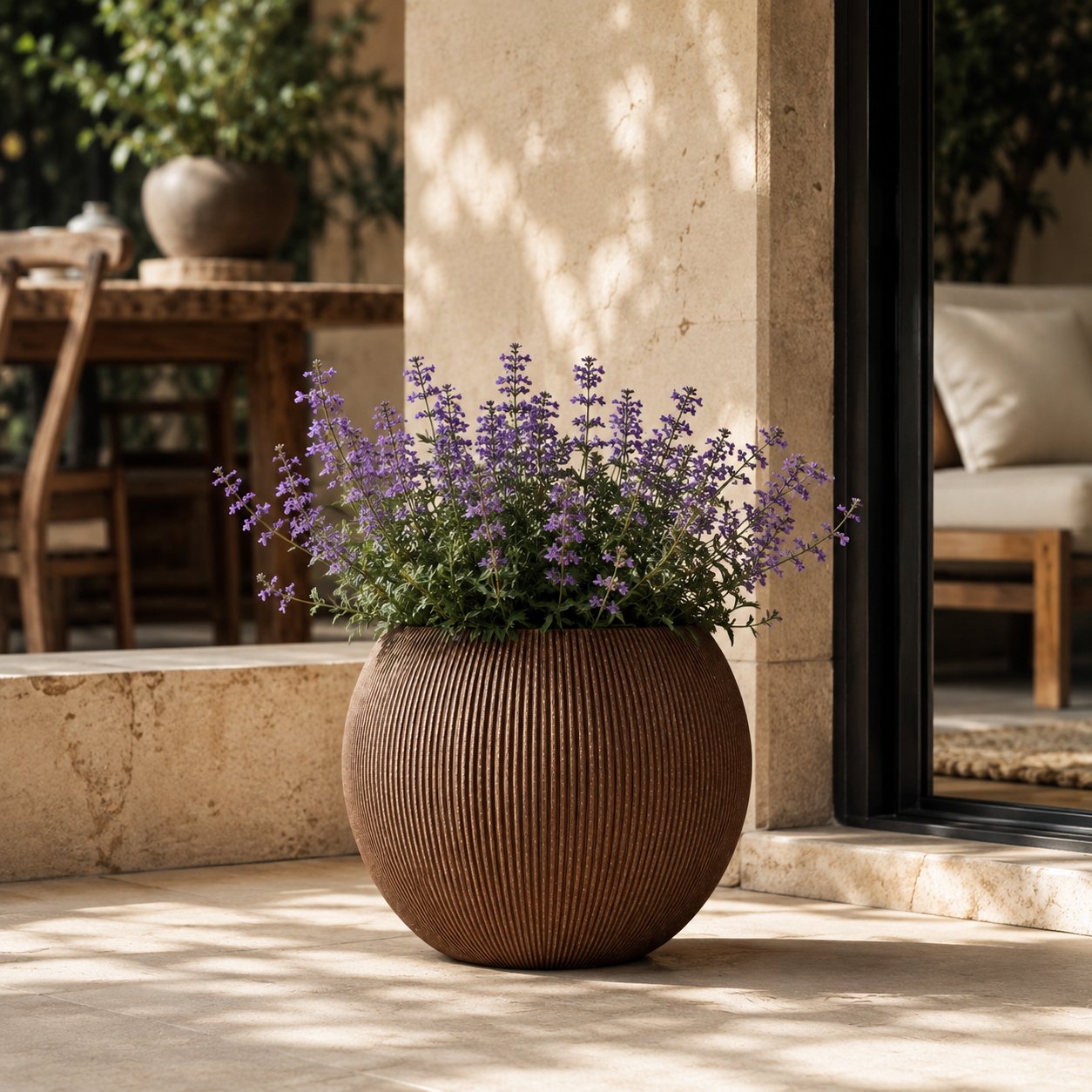 LinearLite - LineaLite Collection – Extra Lightweight Fluted Pots in Modern Vertical Design
