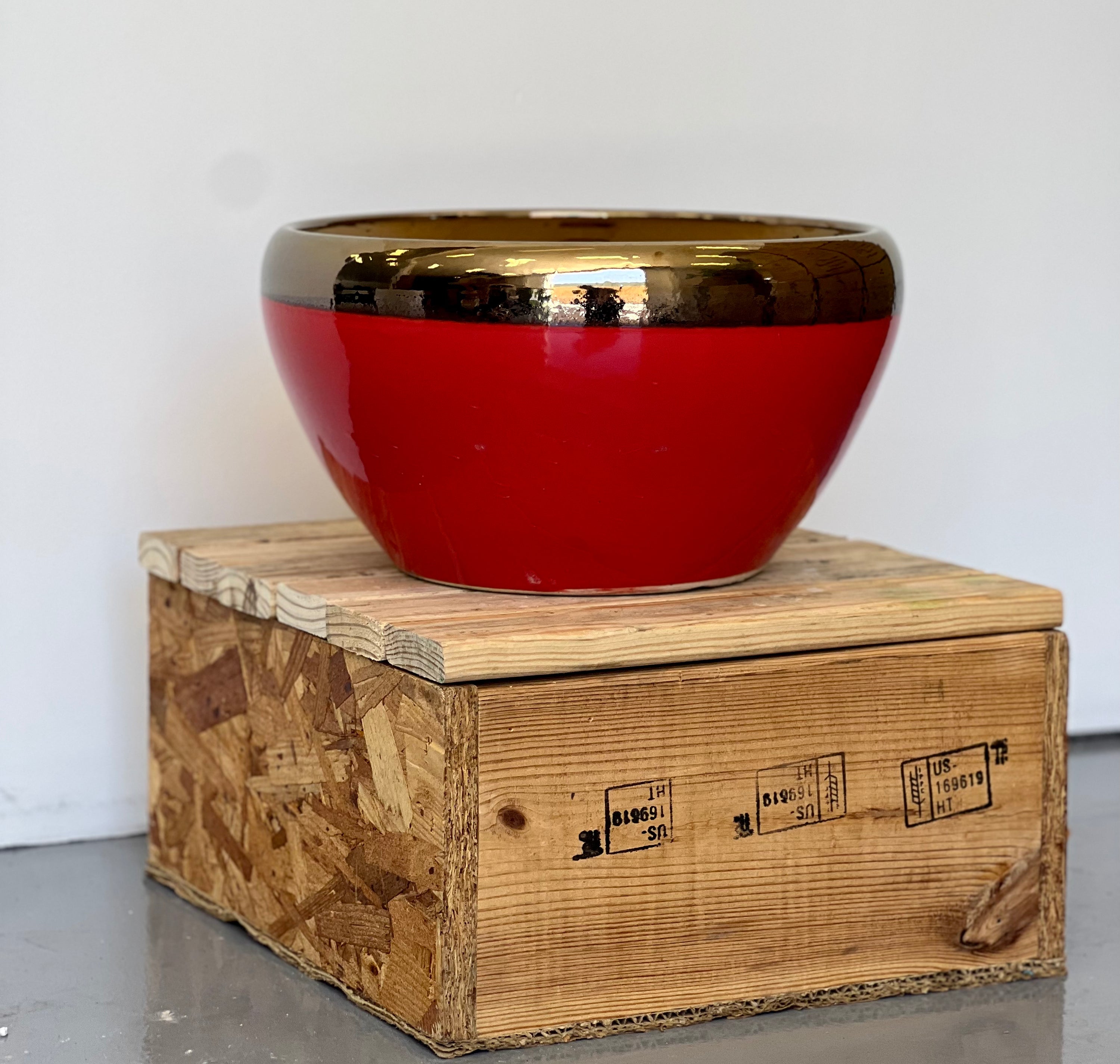 Red Bowl CL-09 range - lightweight red decorative bowl pots