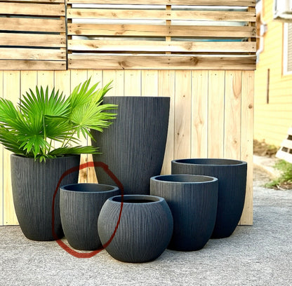 LinearLite - LineaLite Collection – Extra Lightweight Fluted Pots in Modern Vertical Design