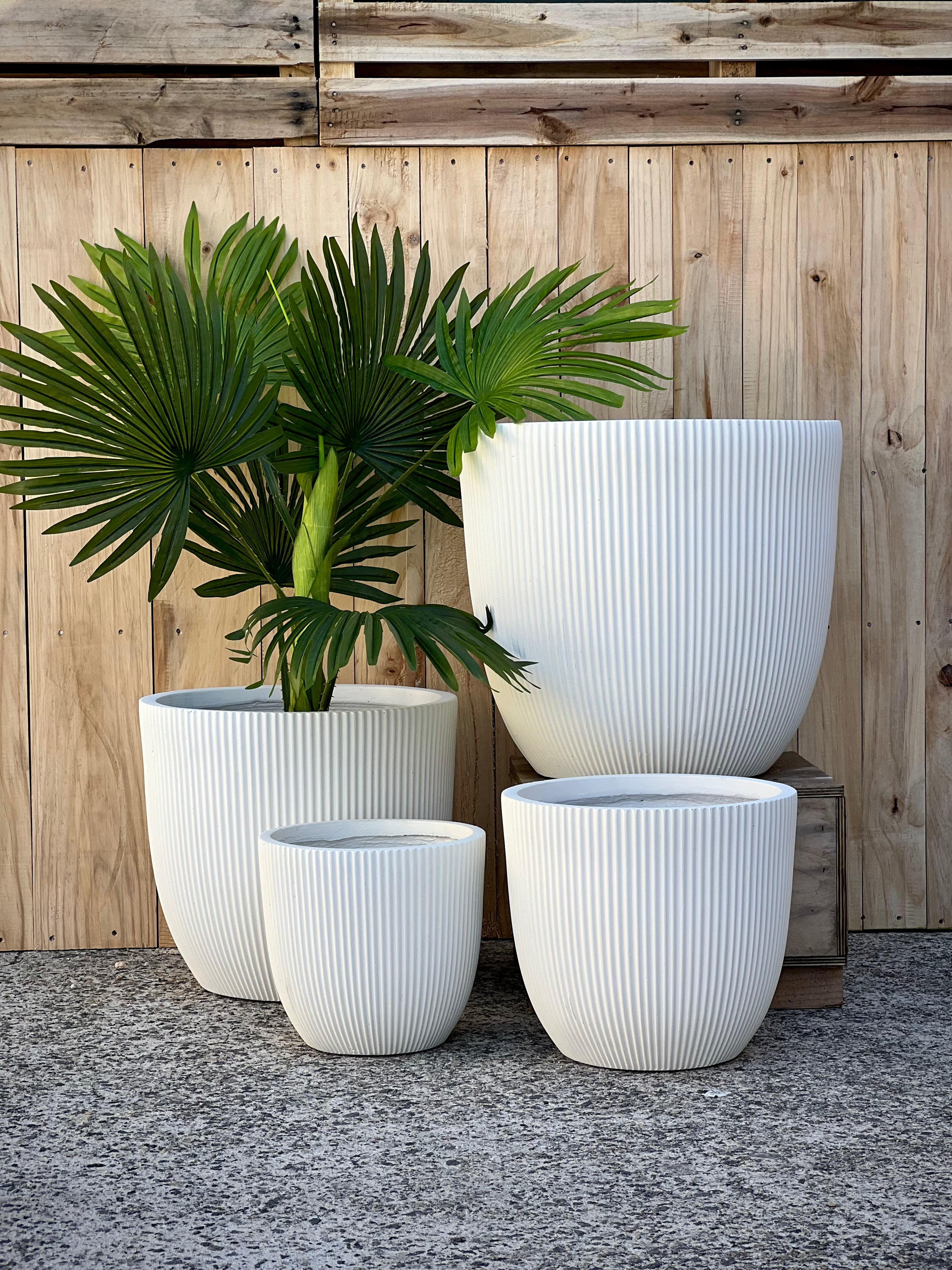 STRIPY Indoor Outdoor Fiberclay Cylinder Pot with Vertical Stripes DR99 - Cream