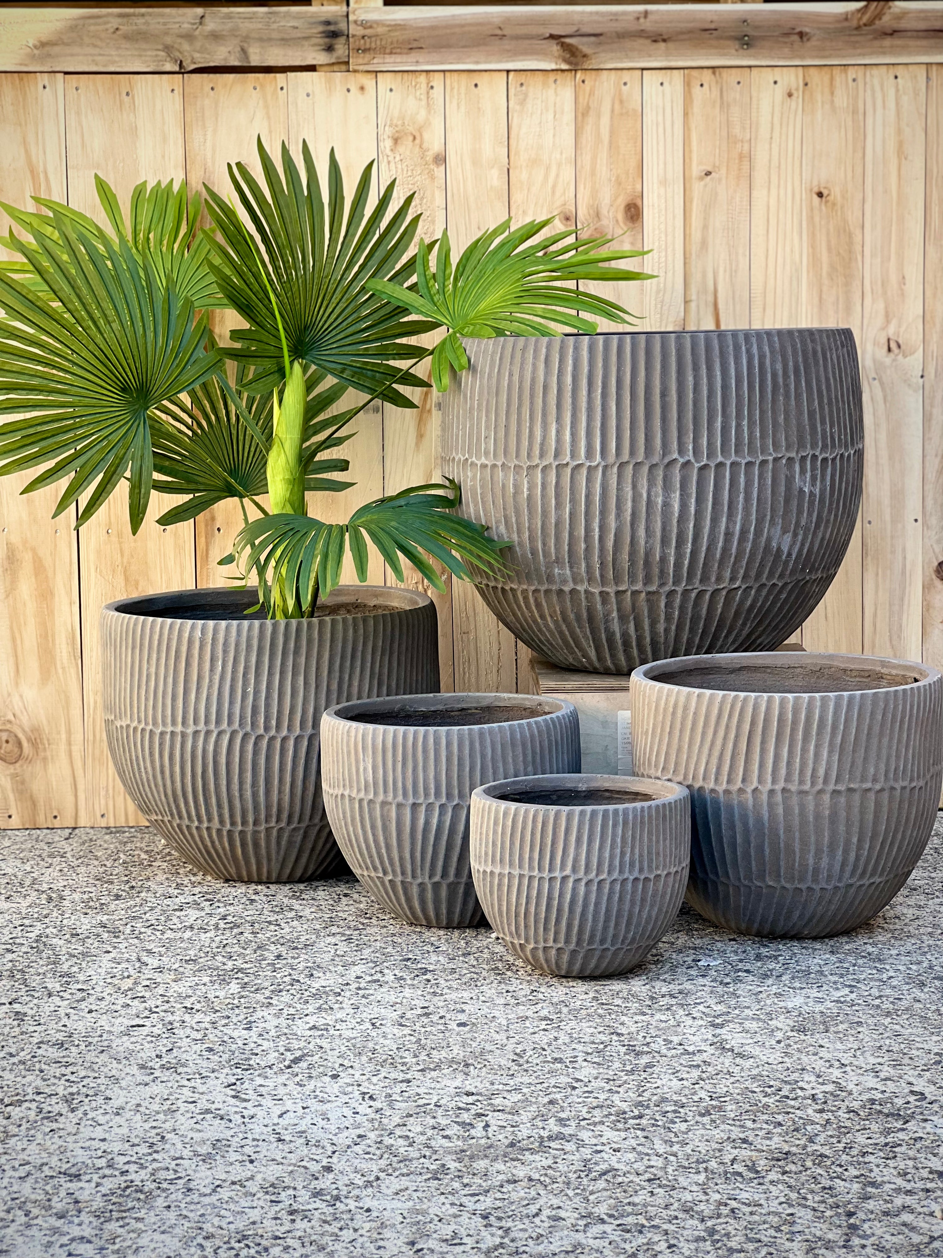 Pleated Pot Dark Grey Large - lightweight pleated fiberclay pot