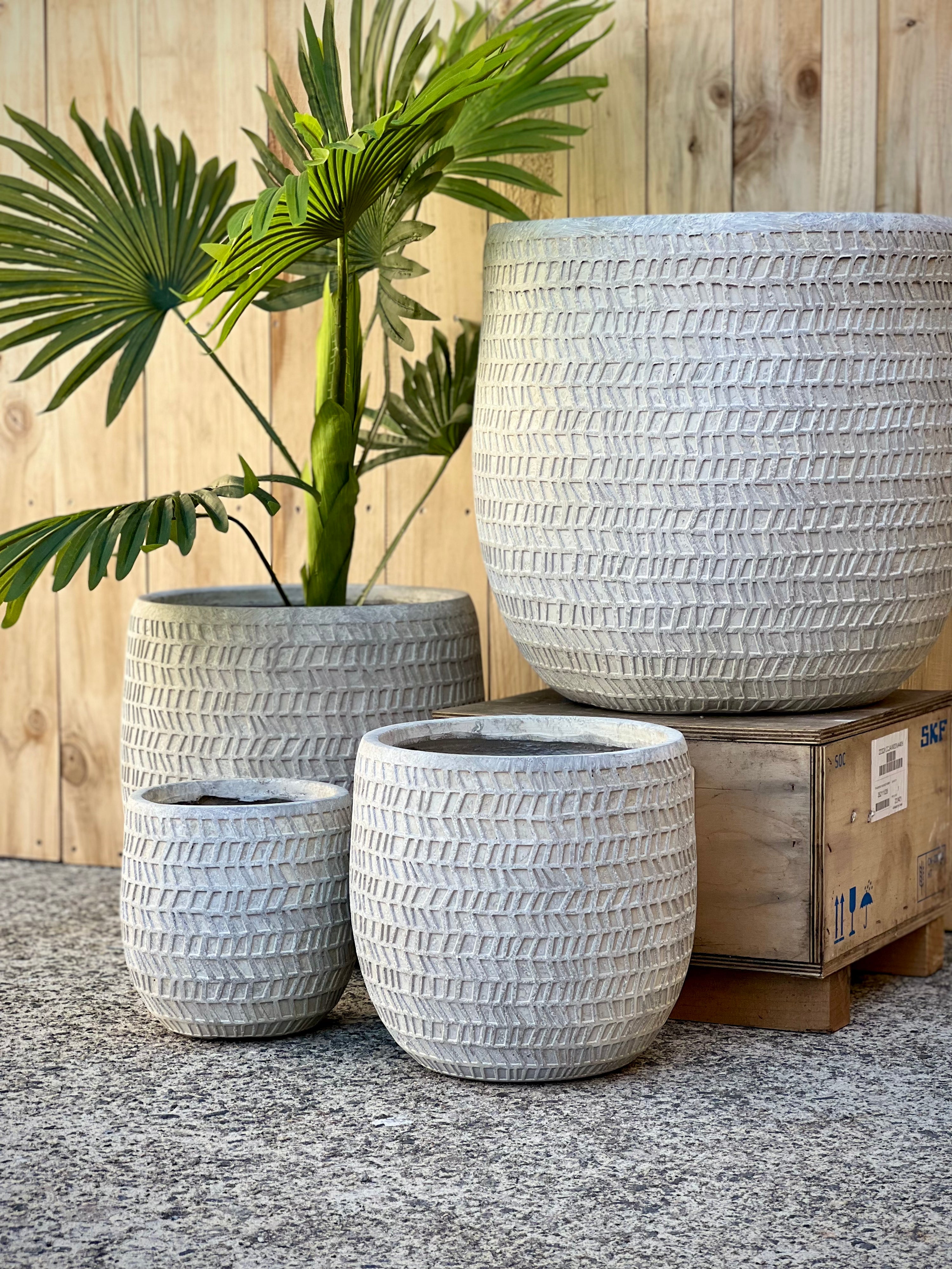 Impressions Pot Dark Grey Medium - printed texture lightweight fiberclay pot