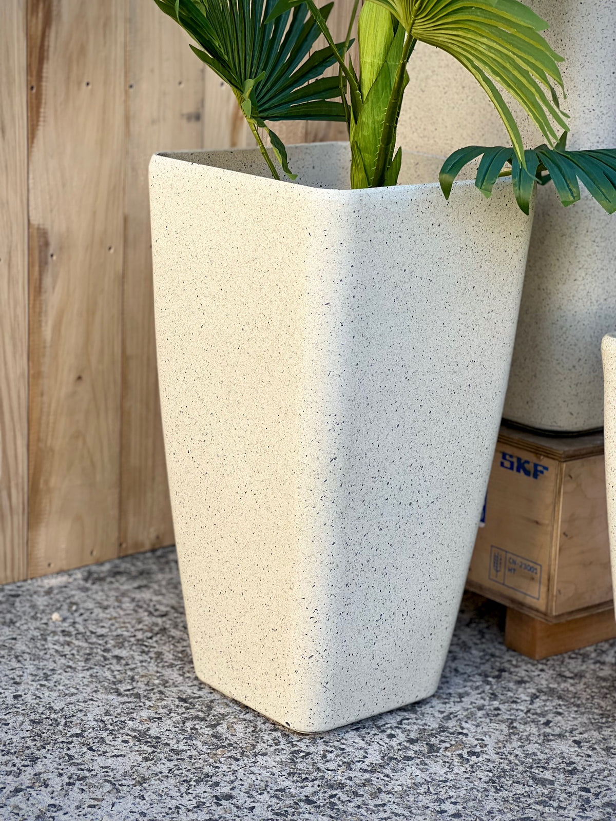 2005 Eva Stone Pot Cream Stone Medium - square tapered stone lightweight pot