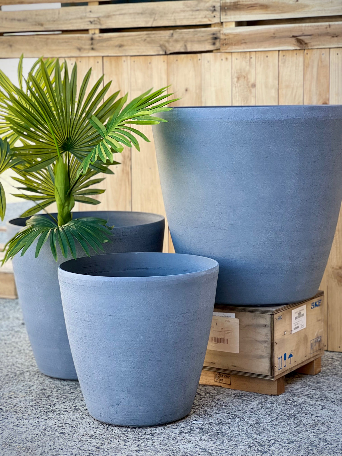 2001 Maxi Pot Clay Rust XL - large round tapered lightweight pot