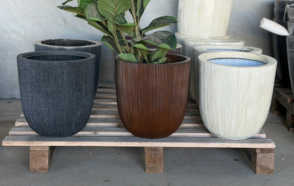 LinearLite - LineaLite Collection – Extra Lightweight Fluted Pots in Modern Vertical Design