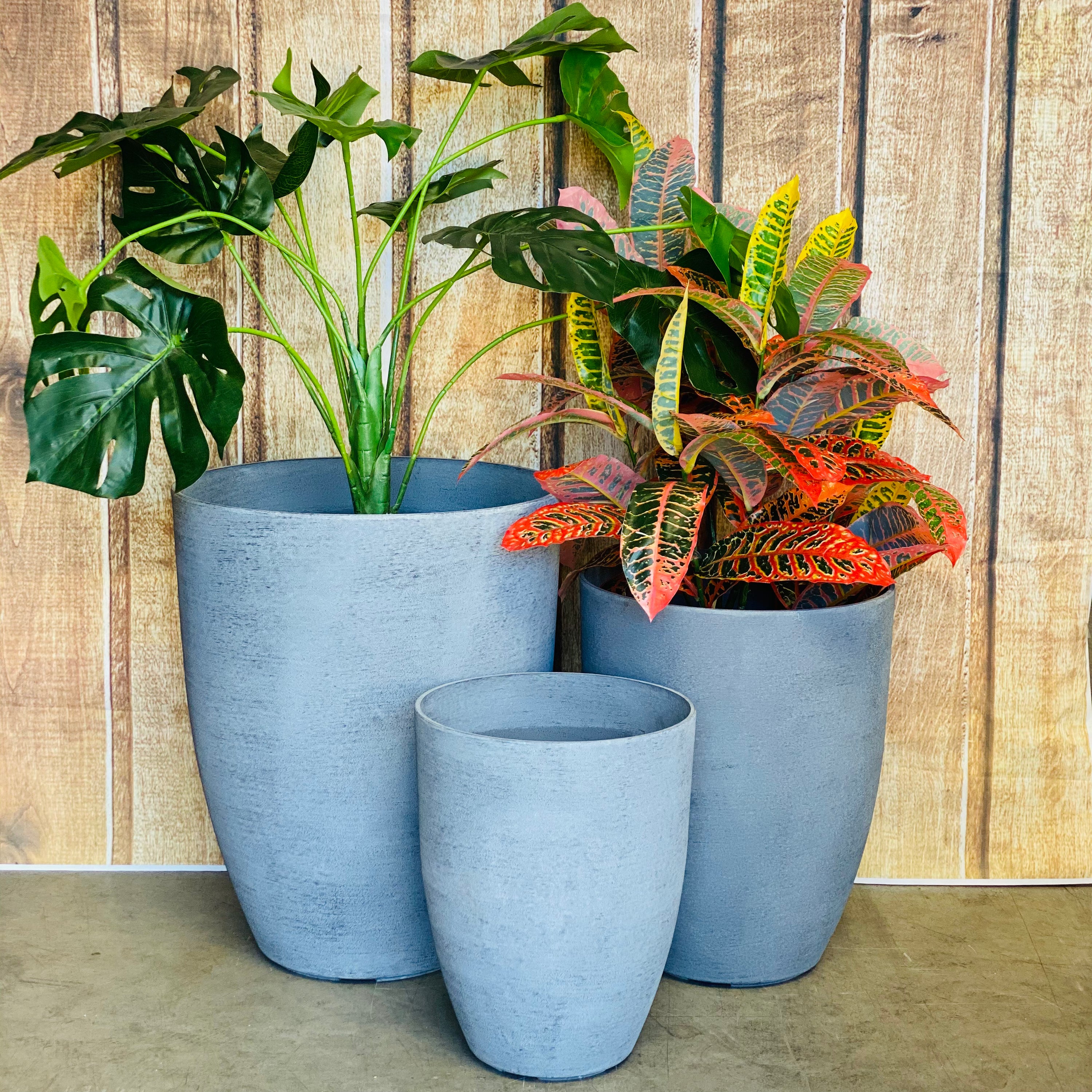 2074 Adam Pot Clay Rust Large - round tapered lightweight pot