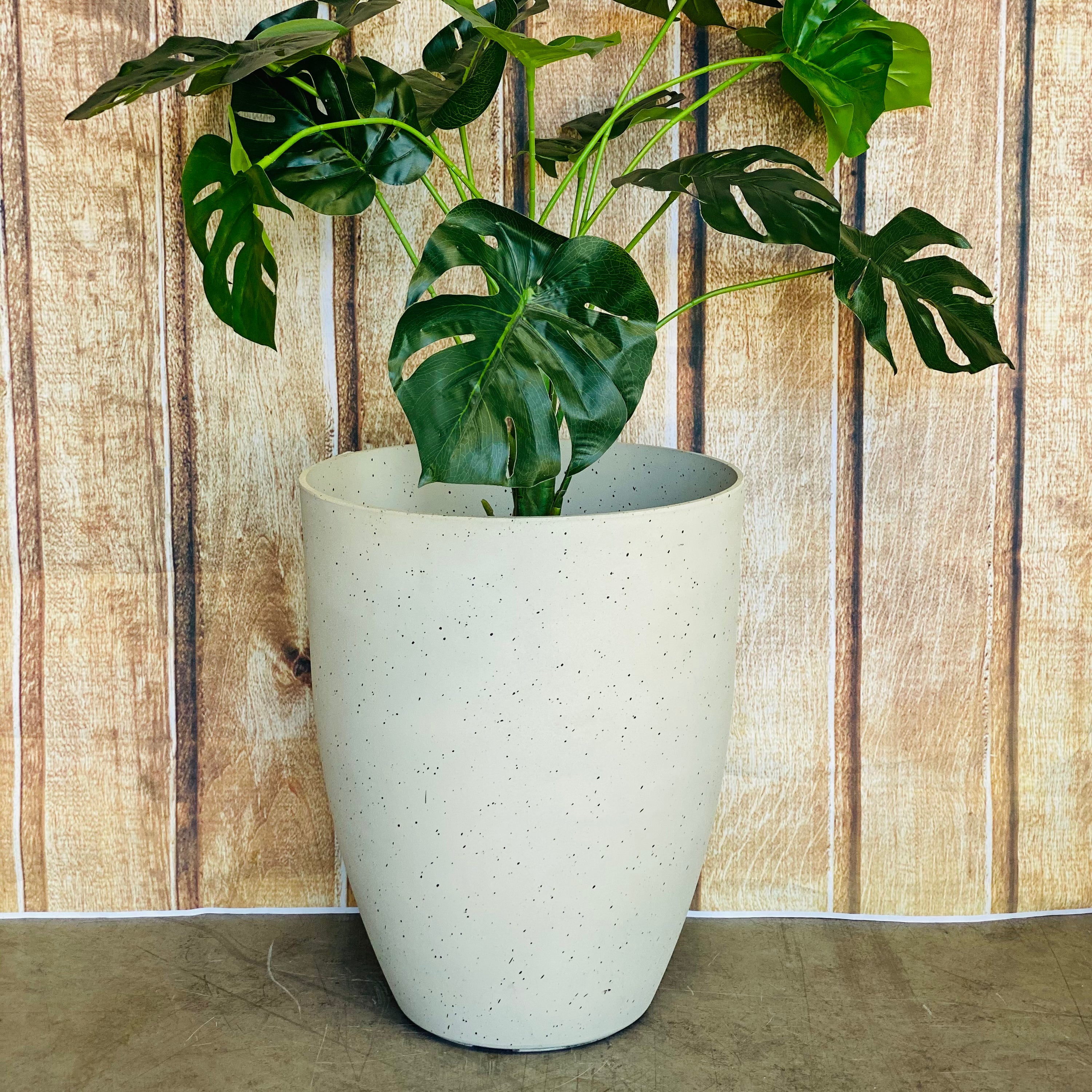2074 Adam Pot Grey Artisan Medium - smooth round tapered lightweight pot